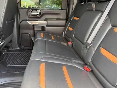 Used 2022 GMC Sierra 2500 AT4 w/ AT4 Preferred Package AWD/4WD image 30