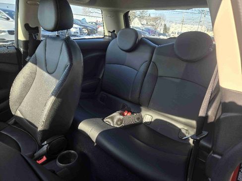 Used 2013 MINI Cooper Hardtop image 10