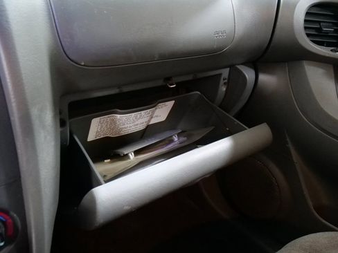 Used 2004 Hyundai Santa Fe GLS image 34