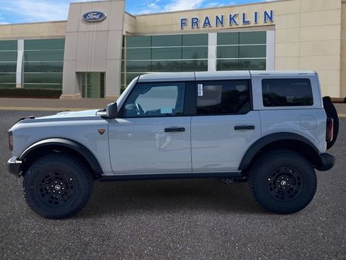 New 2026 Ford Bronco Badlands AWD/4WD image 4