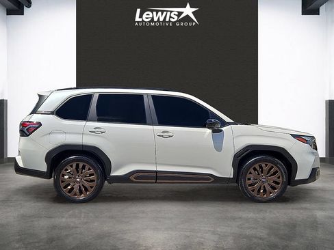 Used 2025 Subaru Forester Sport AWD/4WD image 5