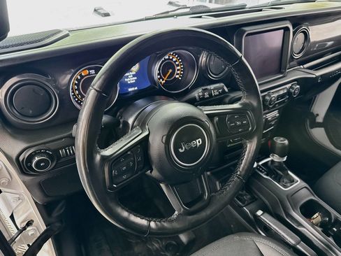 Used 2022 Jeep Wrangler Unlimited Sport AWD/4WD image 12