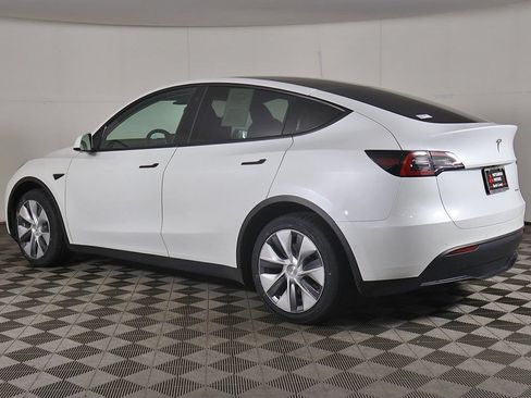 Used 2022 Tesla Model Y Long Range AWD/4WD image 13