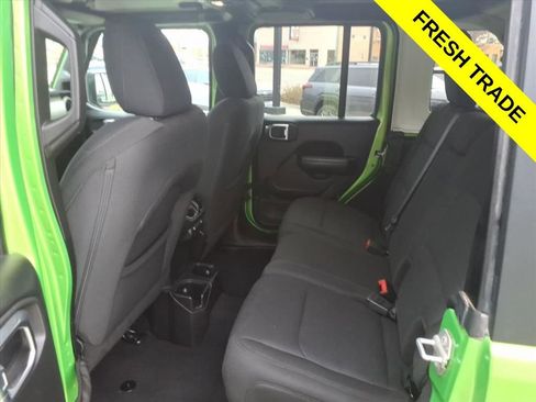 Used 2018 Jeep Wrangler Unlimited Sport S image 25