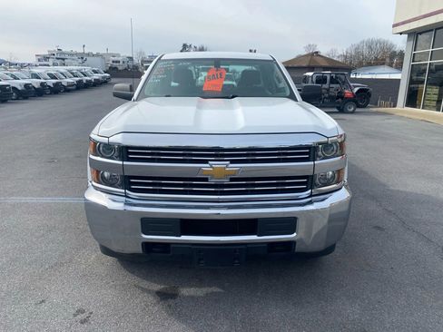 Used 2017 Chevrolet Silverado 2500 W/T image 2