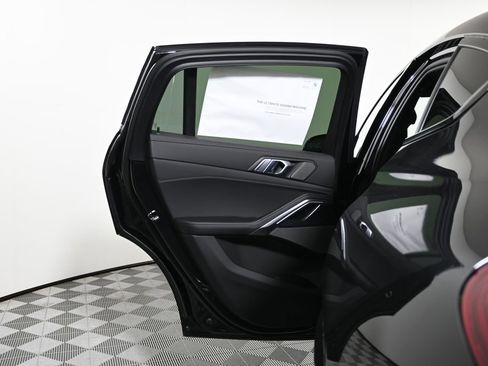 New 2026 BMW X6 xDrive40i w/ Climate Comfort Package image 32