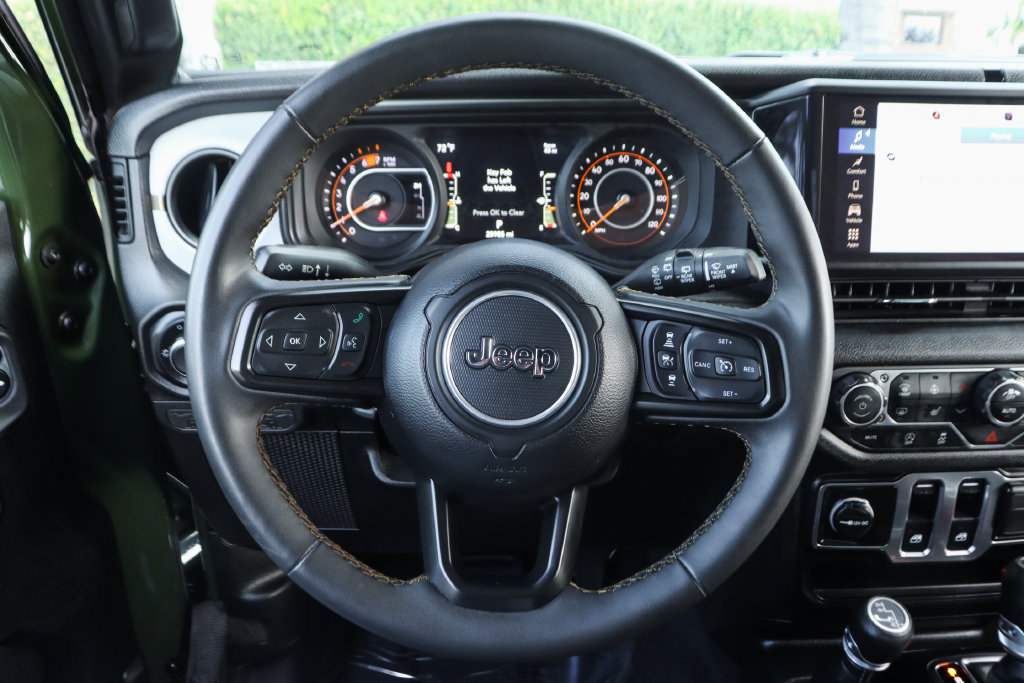 Used 2024 Jeep Wrangler Sport AWD/4WD image 21