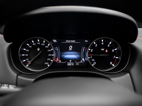 Used 2021 Maserati Ghibli Trofeo image 50