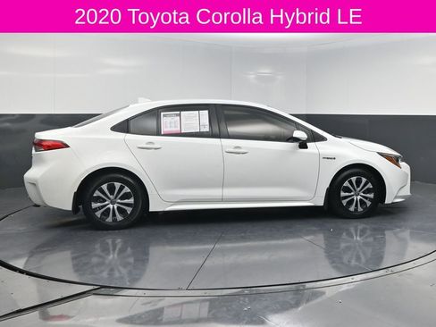 Used 2020 Toyota Corolla LE image 4