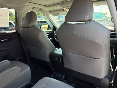 Used 2022 Toyota Highlander Bronze Edition AWD/4WD image 41