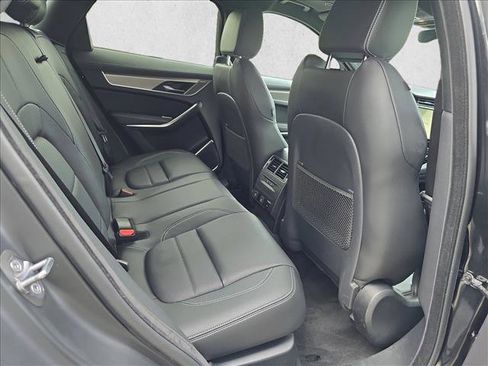 Certified 2025 Jaguar F-PACE R-Dynamic S image 11
