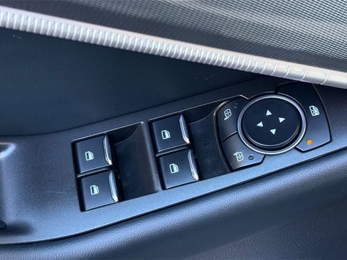 Used 2025 Ford Explorer ST-Line image 16