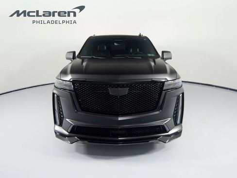 Used 2023 Cadillac Escalade V AWD/4WD image 2