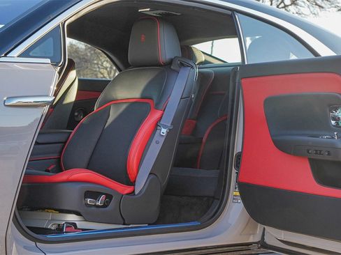 New 2026 Rolls-Royce Spectre image 17