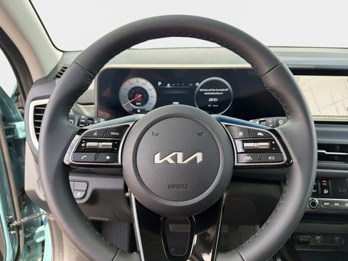 New 2026 Kia Seltos EX FWD image 25