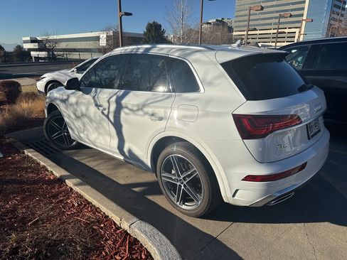 Used 2021 Audi Q5 e Premium Plus image 4