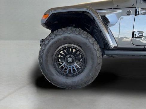 Used 2023 Jeep Gladiator Mojave w/ Trailer Tow Package image 14