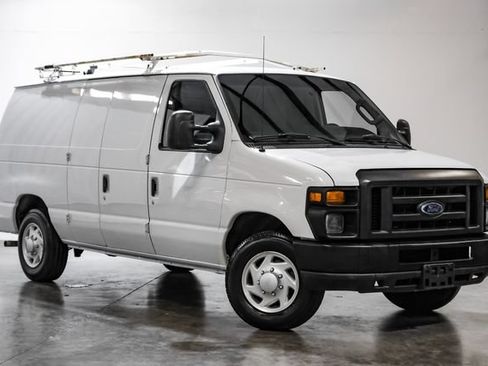 Used 2011 Ford E-150 and Econoline 150 RWD image 10