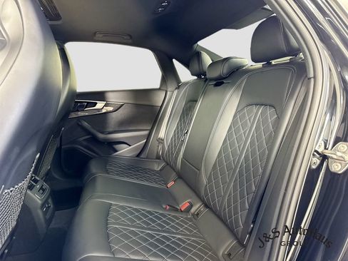 Used 2023 Audi S4 Premium Plus w/ Premium Plus Package AWD/4WD image 28