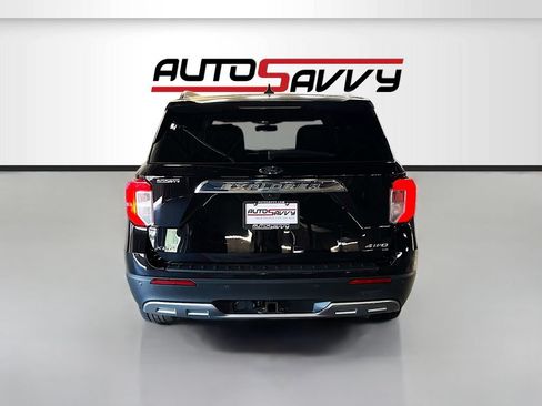 Used 2023 Ford Explorer XLT w/ Equipment Group 202A AWD/4WD image 6