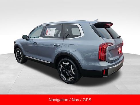 Used 2025 Kia Telluride S image 5