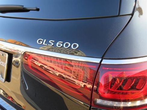 Certified 2022 Mercedes-Benz Maybach GLS 600 4MATIC image 25