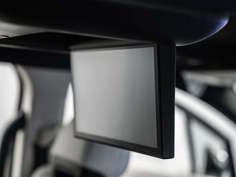 New 2026 Toyota Sienna Platinum image 38