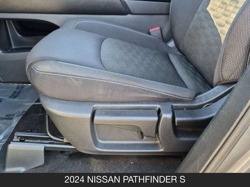 Certified 2024 Nissan Pathfinder S FWD image 15
