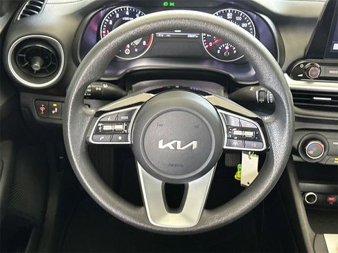 Used 2023 Kia Forte LXS w/ LXS Technology Package image 15
