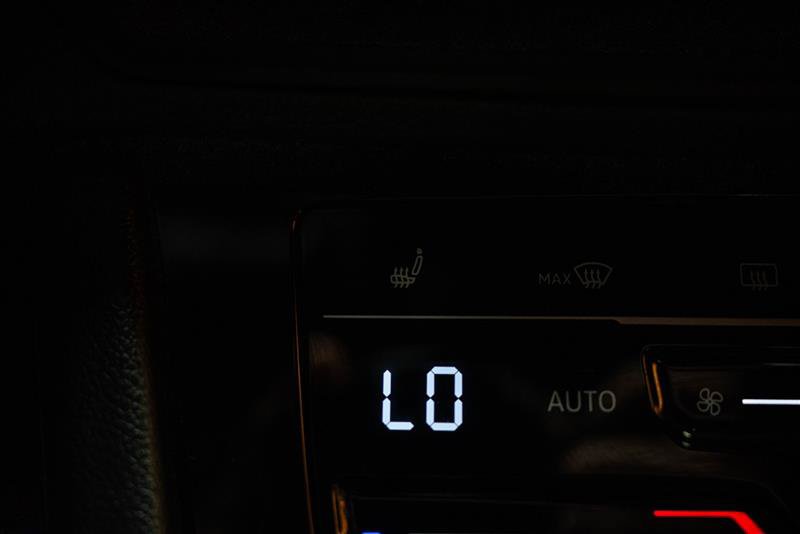 Used 2025 Volkswagen Jetta Sport FWD image 20