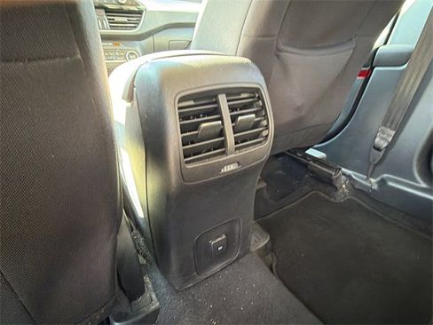 Used 2020 Ford Escape SE image 16