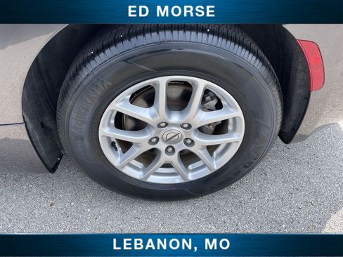 Used 2023 Chrysler Pacifica Touring-L FWD image 31
