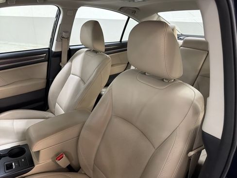 Used 2018 Subaru Legacy 3.6R Limited AWD/4WD image 5