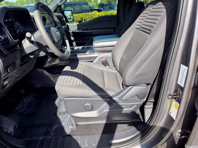 Used 2022 Ford F150 XL w/ STX Appearance Package RWD image 9