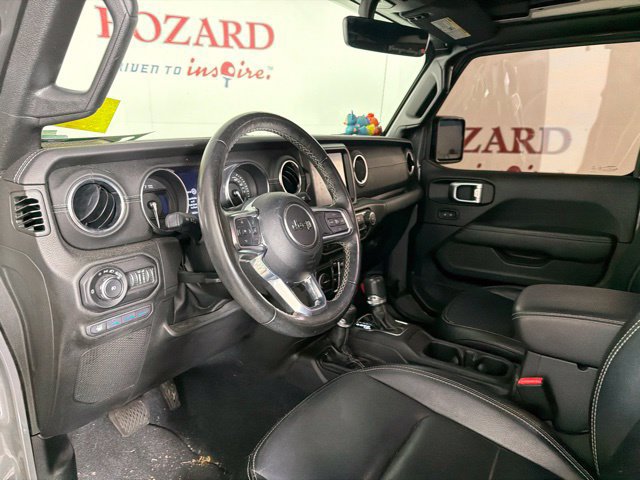 Used 2022 Jeep Wrangler Unlimited Sahara w/ Cold Weather Group AWD/4WD image 21