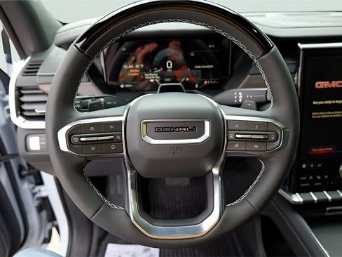 New 2026 GMC Acadia Denali w/ Super Cruise Package image 11