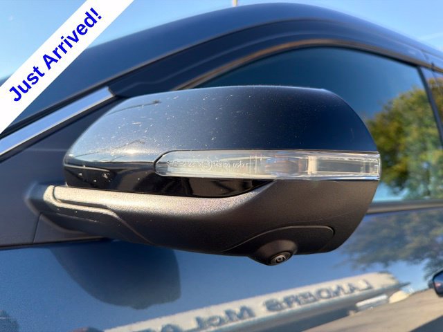 Used 2025 Chevrolet Traverse LT w/ Sun and Wheel Package FWD image 12