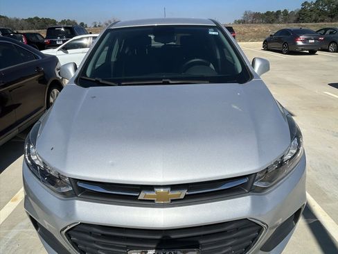 Used 2021 Chevrolet Trax LS w/ Tint and Cruise Package image 14