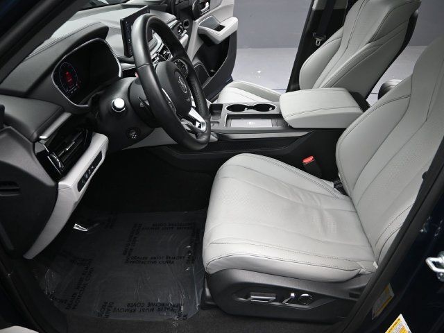 Used 2025 Acura MDX w/ Technology Package FWD image 15