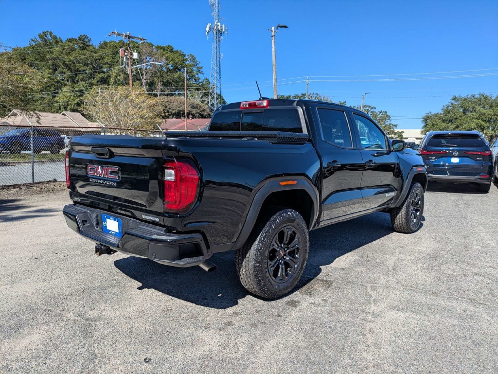 Used 2025 GMC Canyon Elevation w/ Convenience Package RWD image 4