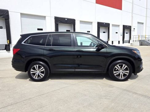 Used 2016 Honda Pilot EX image 4