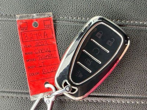 Used 2023 Chevrolet Traverse LT image 19