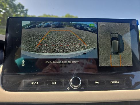 New 2025 Mitsubishi Outlander SE image 20