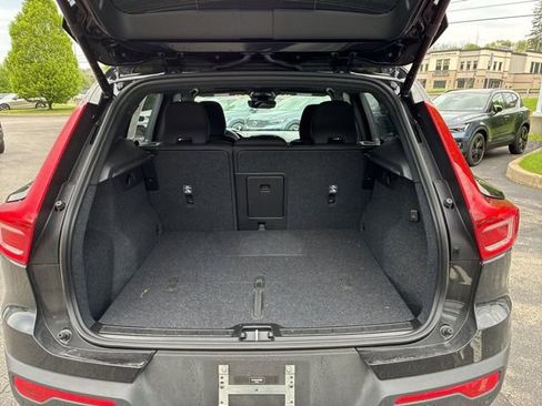 Used 2023 Volvo XC40 B5 Plus w/ Climate Package AWD/4WD image 13