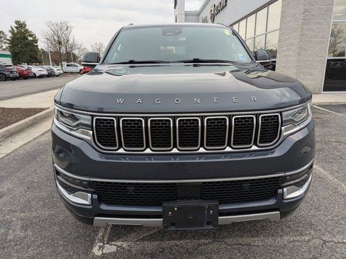 Used 2024 Jeep Wagoneer Series II image 3