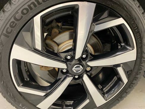 Used 2020 Nissan Rogue Sport SL image 26