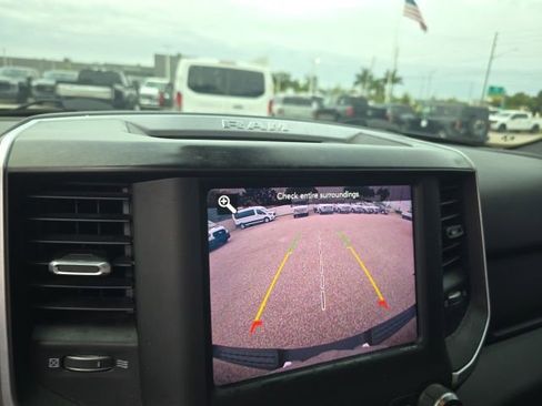 Used 2020 RAM 1500 Big Horn AWD/4WD image 15