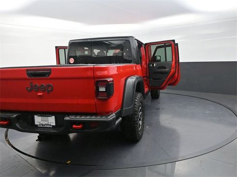 New 2025 Jeep Gladiator Rubicon w/ Convenience Group image 30