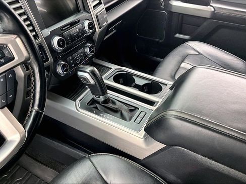 Used 2018 Ford F150 Platinum w/ Equipment Group 701A Luxury image 15