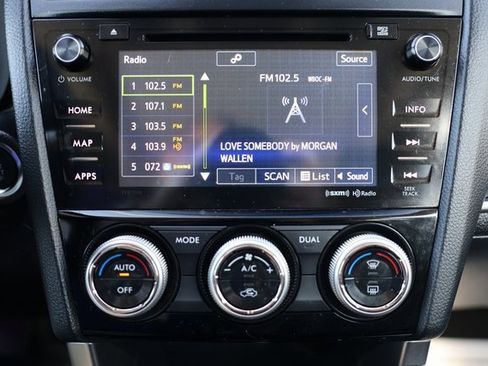 Used 2017 Subaru Forester 2.5i Touring image 33